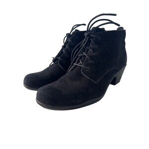 Clarks Leyden Bell Lace Up Boots Womens 9 Round Toe Suede Leather Career Preppy